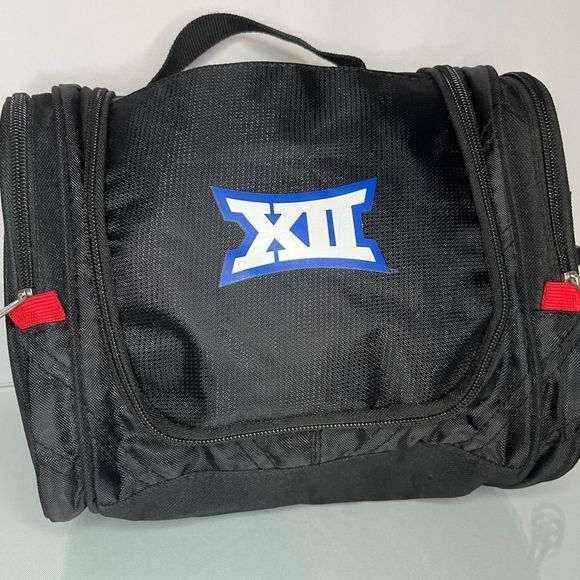 Hanging Toiletry Bag with Excellent Organization - Picture 6 of 7